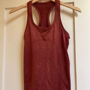 Lululemon Women's burgundy/rust Racerback Tank Top